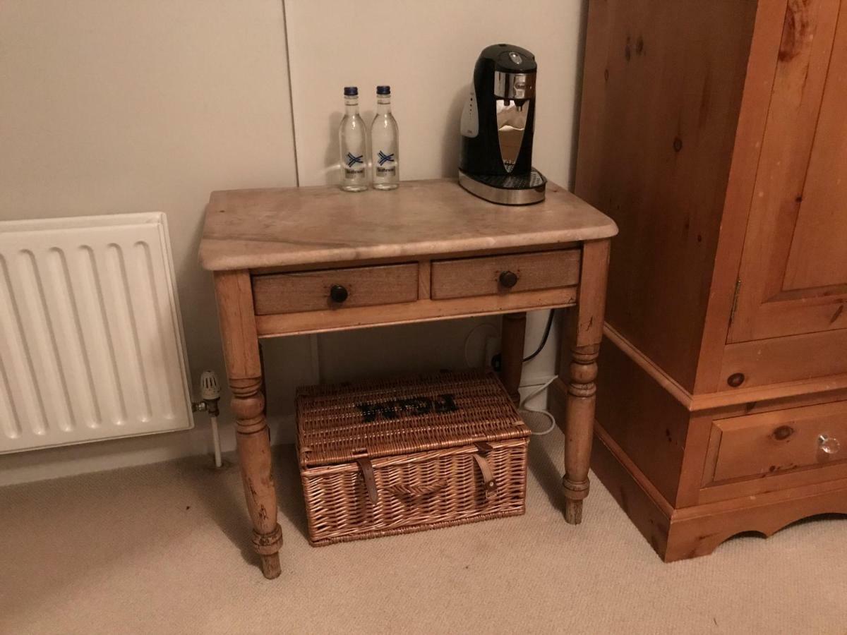Stapehill Lodge B&B Hampreston Dış mekan fotoğraf