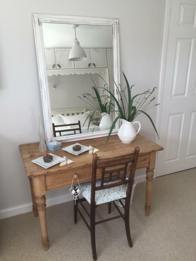 Stapehill Lodge B&B Hampreston Dış mekan fotoğraf
